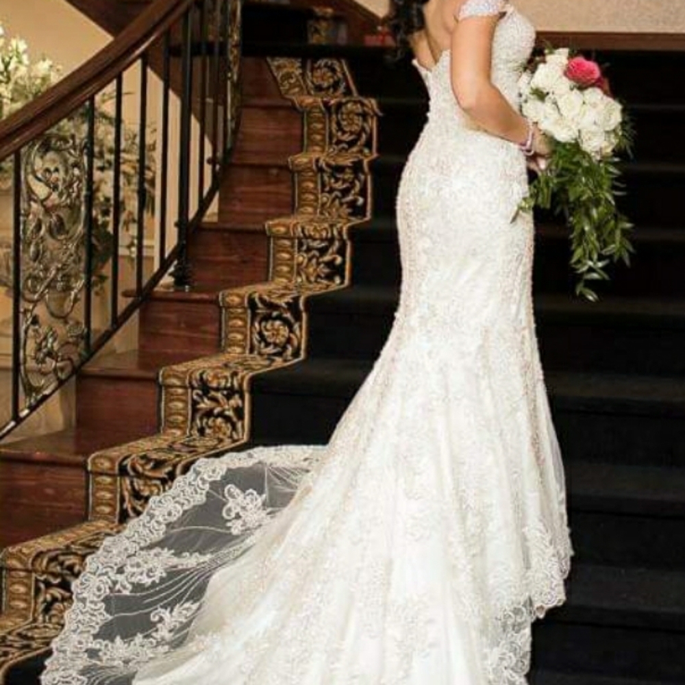 Allure wedding dress